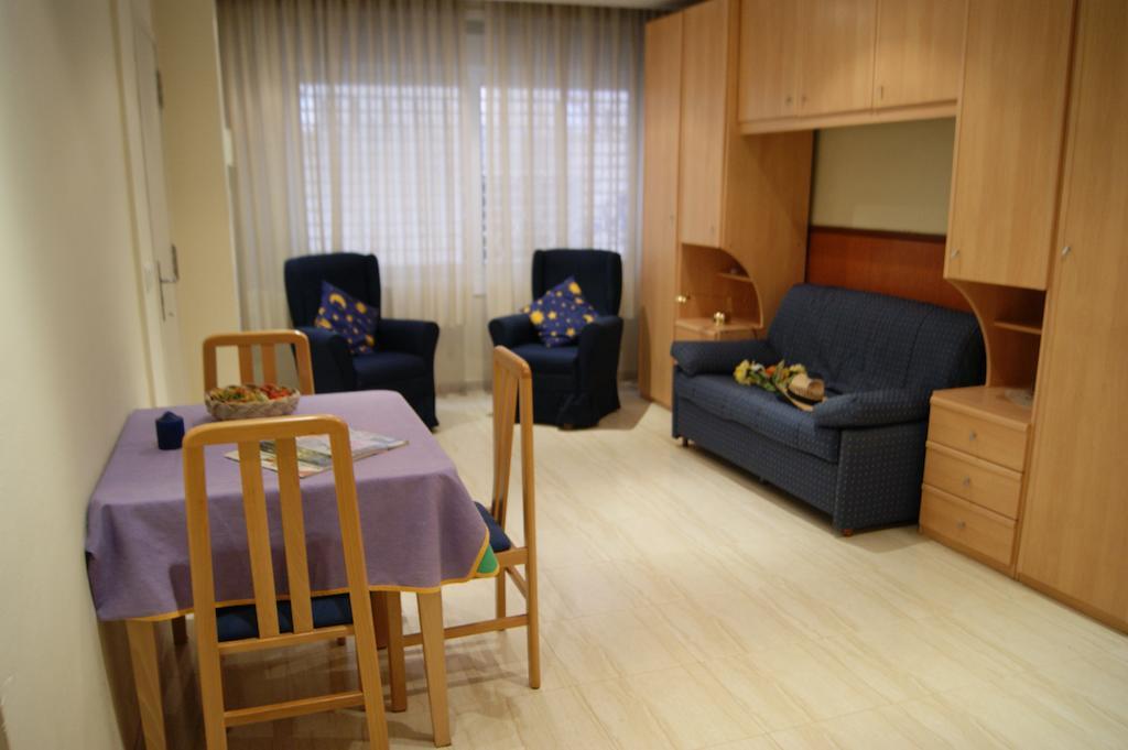 로지즈 Agi Sant Antoni 아파트 객실 사진